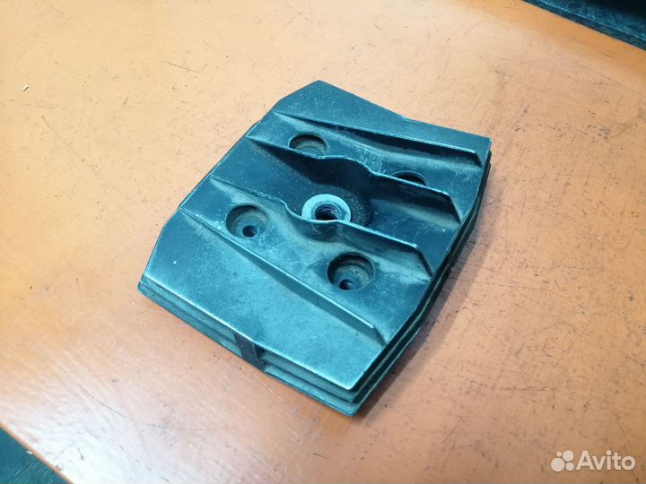 Головка цилиндра Зид 50 Пилот