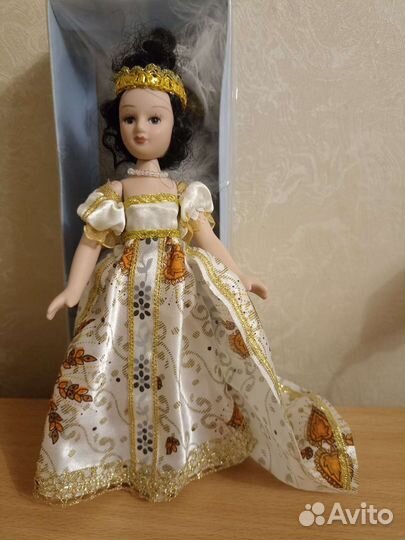Кукла фарфоровая коллекционная