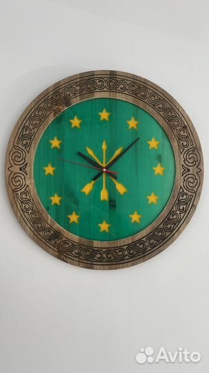 Часы из дерева