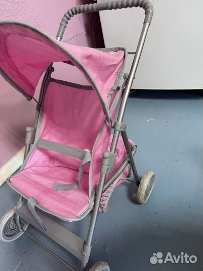 Игрушечная коляска для кукол