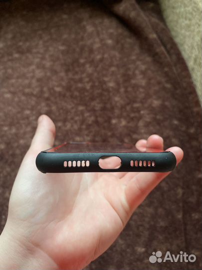 Чехол на iPhone 11