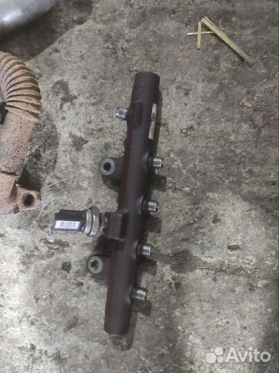 Топливная рампа k9k renault