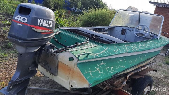 Лодка с мотором
