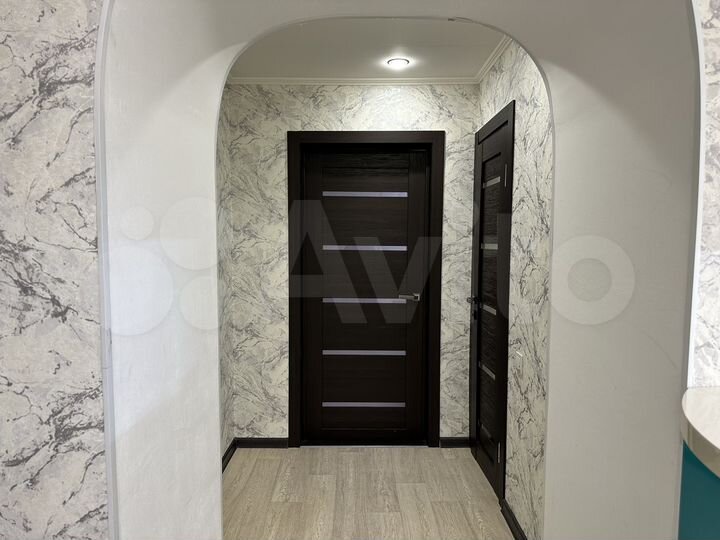 3-к. квартира, 72,7 м², 1/2 эт.