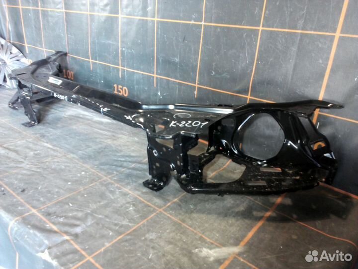 Панель передняя (телевизор) верхняя - Volvo XC60