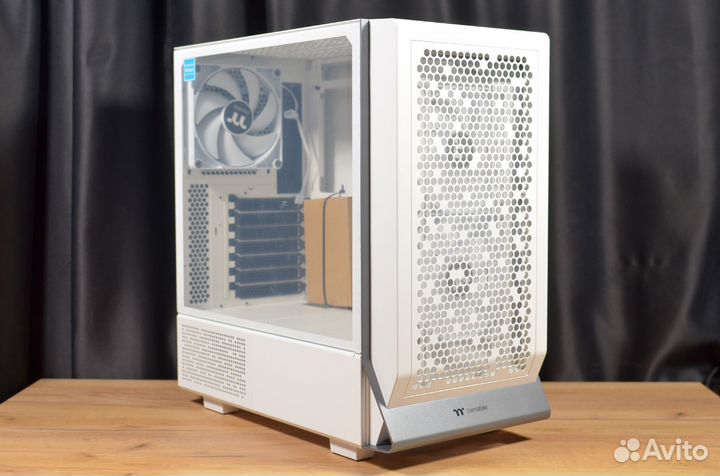 Корпус Thermaltake Ceres 300 TG argb Snow