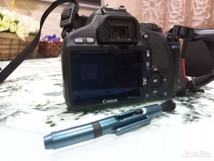 Зеркальный фотоаппарат canon DS 126271 EOS550