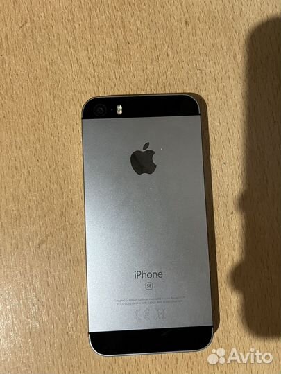 iPhone SE, 32 ГБ