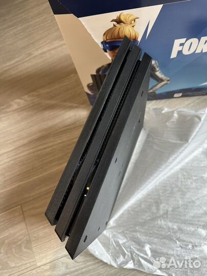 Sony playstation 4 PS4 pro 1tb