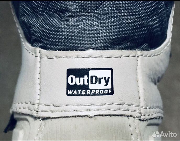 USA. Columbia. Зимние кроссовки