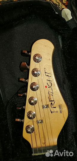 Электрогитара