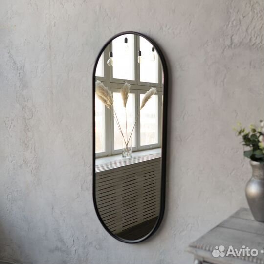 Зеркало капсула с окантовкой