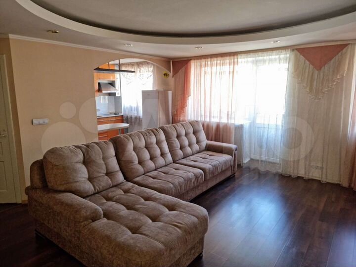 2-к. квартира, 56 м², 4/4 эт.