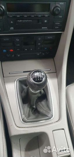 Audi A4 1.8 МТ, 2002, битый, 355 000 км