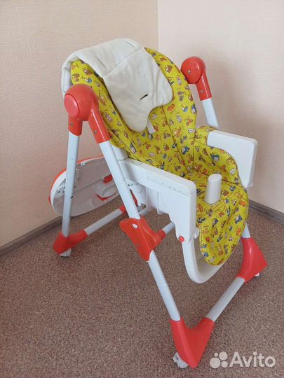 Стульчик для кормления малыша
