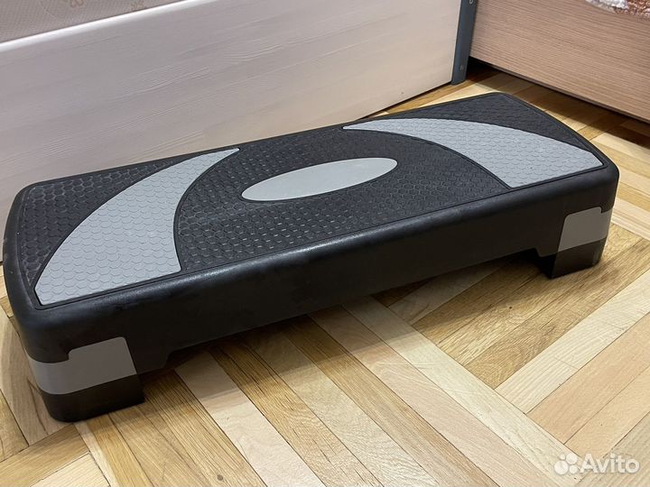 Степ-платформа