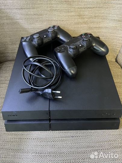 Игровая приставка sony ps4