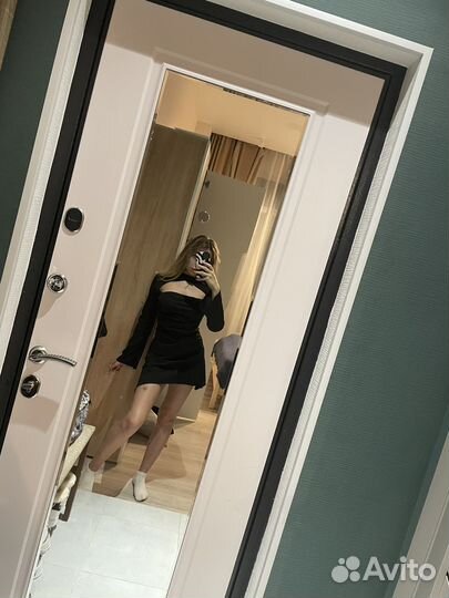 Платье вечернее эффектное