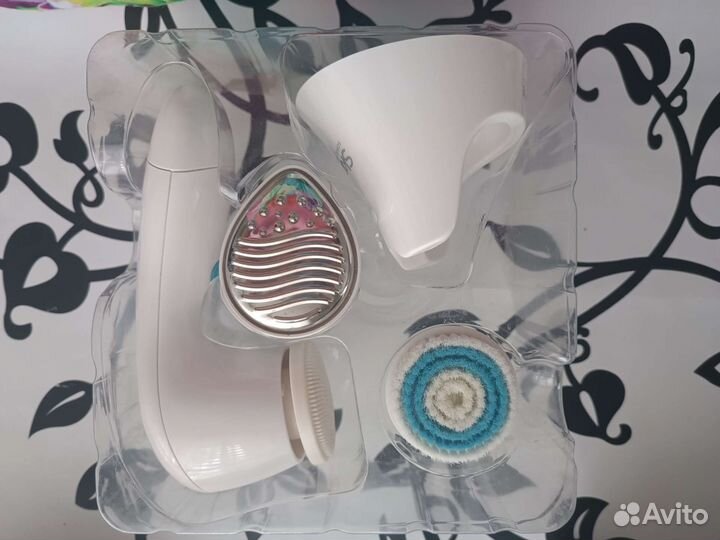 Аппарат для очищения кожи лица SkinPro Sonic 3 в 1