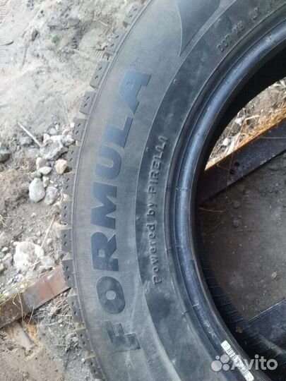 Pirelli Formula Ice 16/65 R16 и 16/65 R16