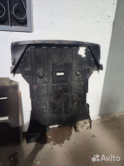 Защита двигателя на бмв Х3ф25