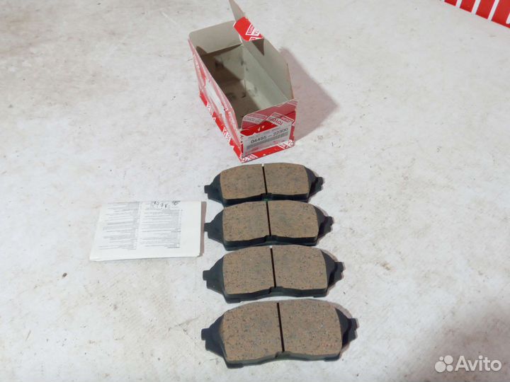 Колодки тормозные передние Toyota chaser cresta