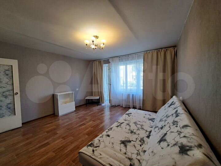 3-к. квартира, 70 м², 3/6 эт.