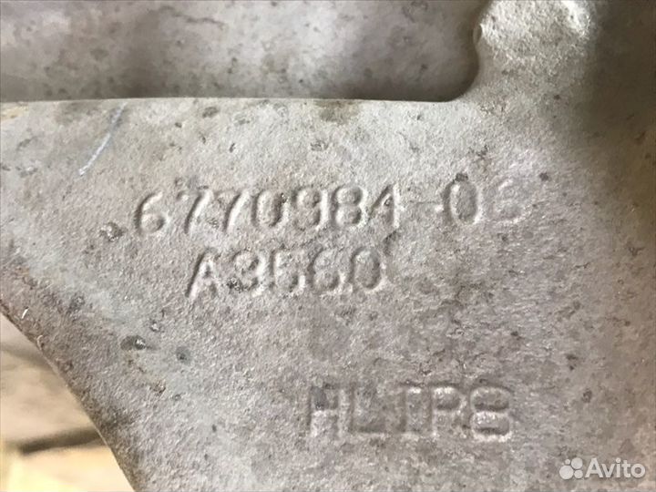 Цапфа задняя правая Bmw X5 E70 универсал 4.8 2008