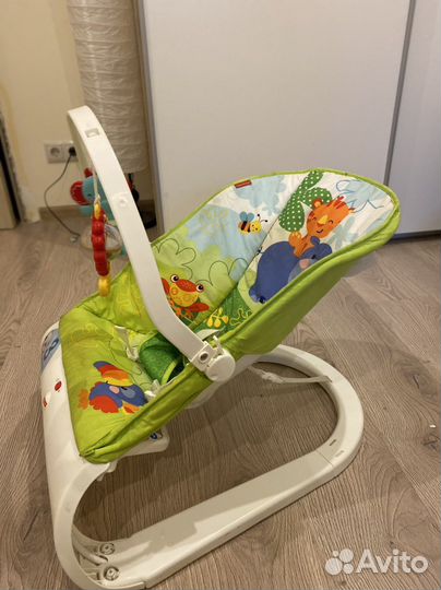Шезлонг детский Fisher Price