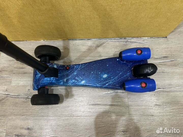 Самокат детский трехколесный