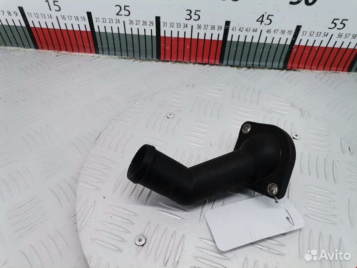 Корпус термостата Audi A3 8L 1999 038121121D