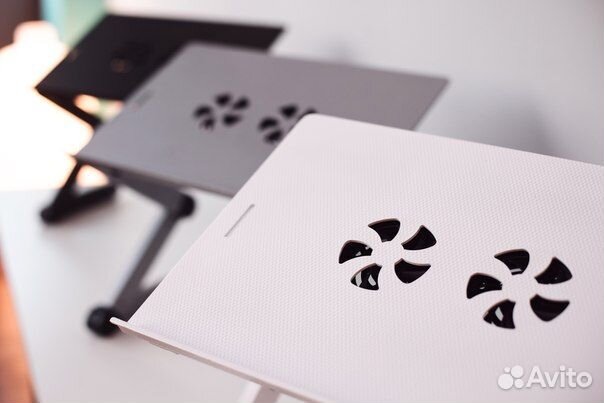 Алюминиевый столик с охлаждением для ноутбука