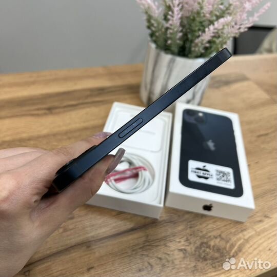 iPhone 13, 256 ГБ