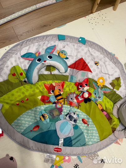 Развивающий коврик tiny love