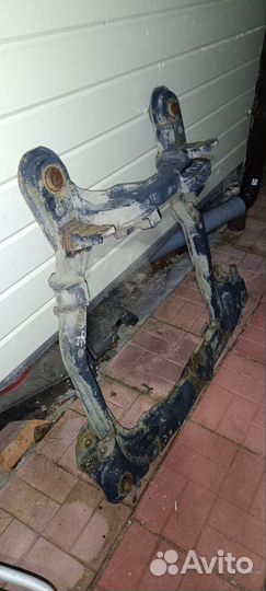 Hyundai tucson 2008 подрамник