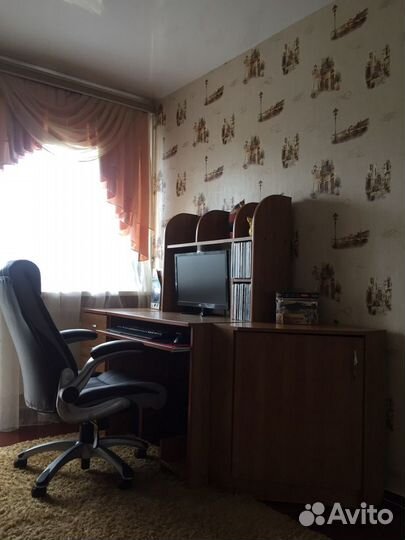 Компьютерный стол