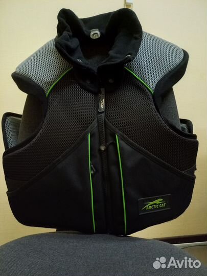 Жилет защитный Arctic cat
