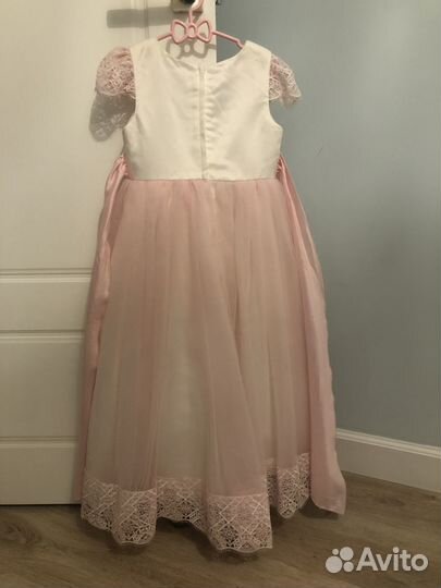 Платье праздничное