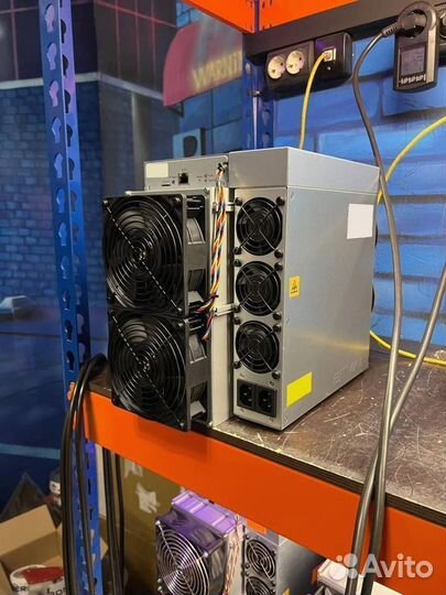 Асик Antminer L7 9050 mh/s