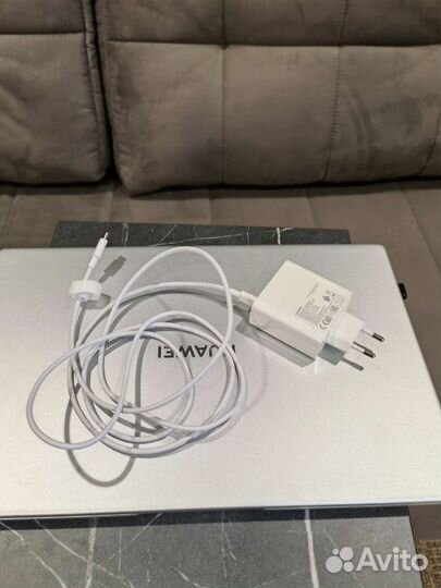 Huawei matebook d15 ryzen 5