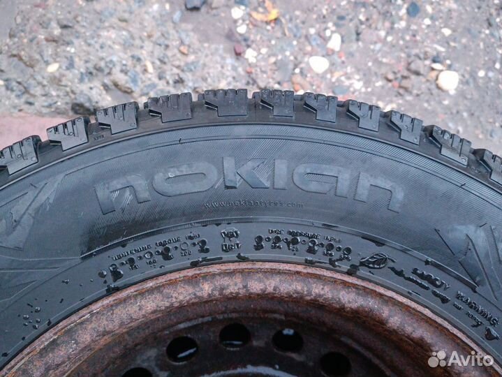 Nokian Tyres Hakkapeliitta C3 195/70 R15 104R