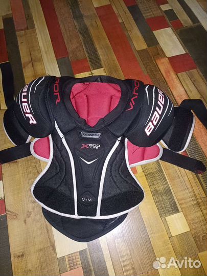 Нагрудник хоккейный bauer х800