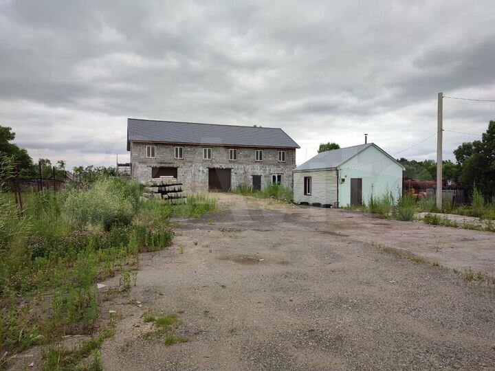 Здание, 400 м²