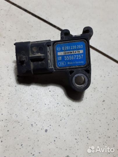 Датчик давления воздуха Opel Astra J 2010-2017