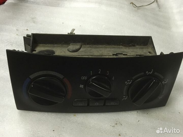 Блок управления печкой для Мицубиси Спейс Стар