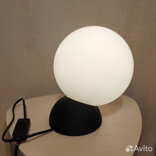 Лампа настольная