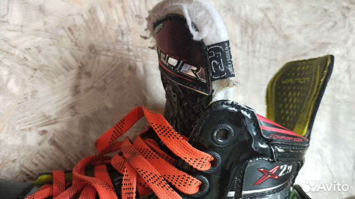 Хоккейные коньки bauer