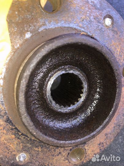 Ступица передняя правая пежо 206