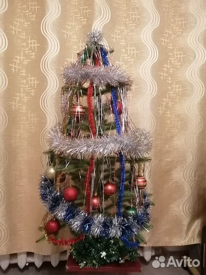 Елка искусственная бу с игрушками