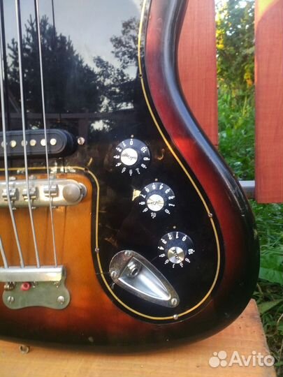 Muzima De Lux 25 Bass (Jaguar)